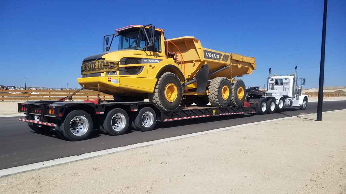 Ag & Construction Equipment Transport | Knob Hill Towing